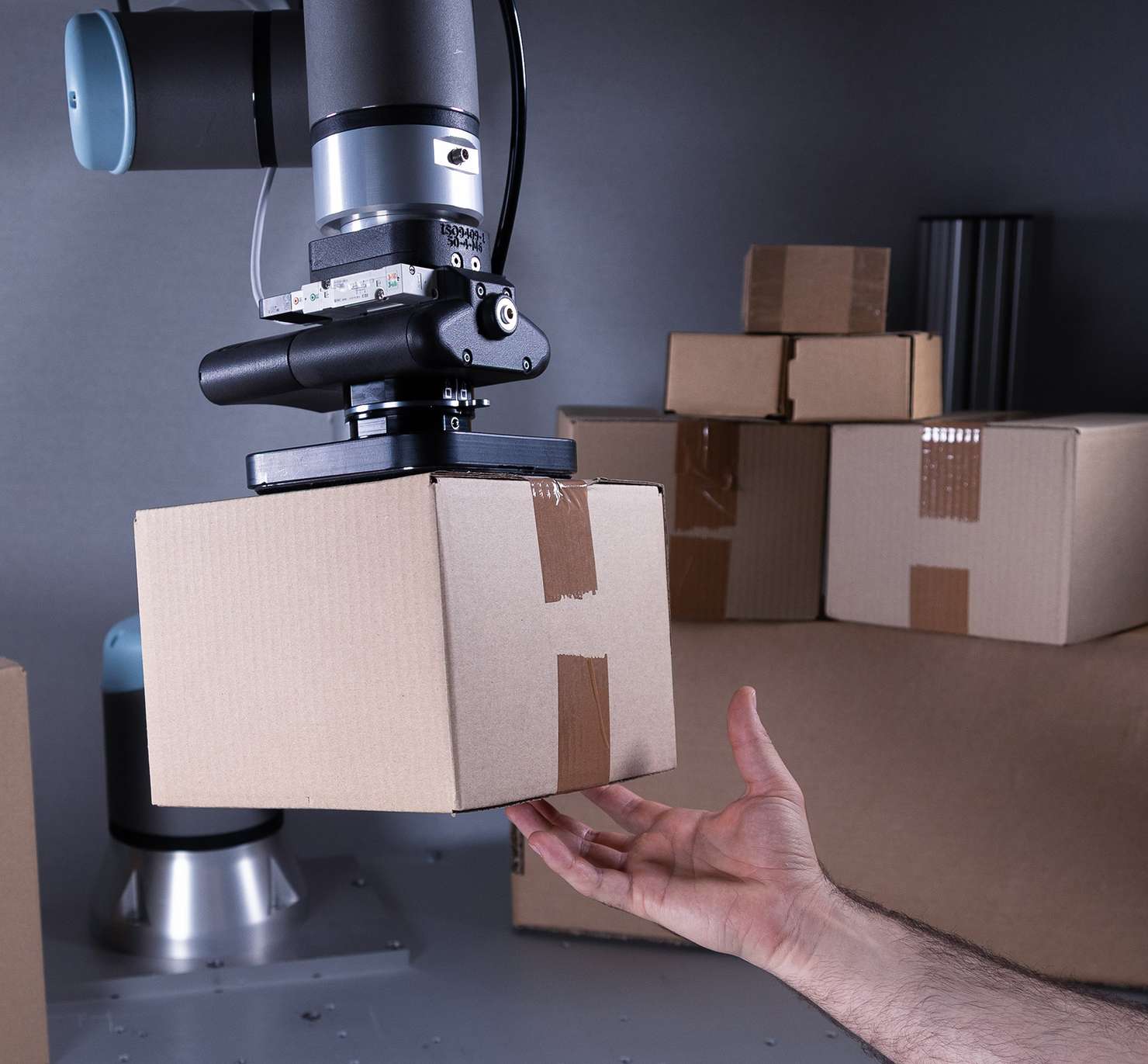 Kenos KCM Cobot Medium - Lightweight cobot vacuum gripper for high