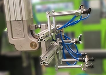 Piab EOAT components in production at Somtech
